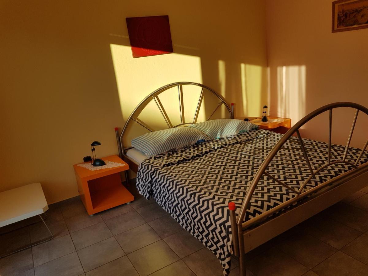 Hana Umag Bagian luar foto
